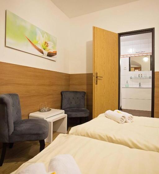 エコノミールーム, Antonio Old Town Residence