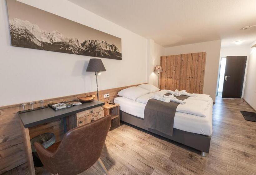 スタンダードトリプルルーム, Pension Rainer