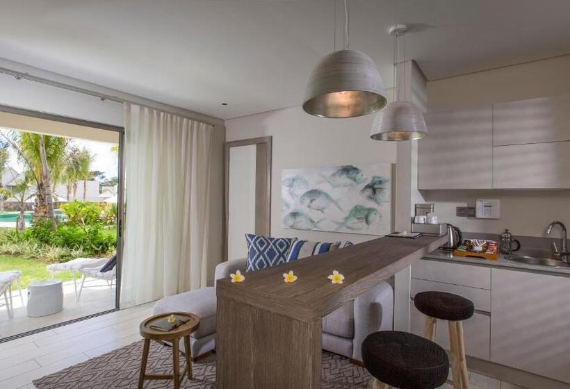 Junior Suite cu Priveliște spre Gradină, Anahita Golf & Spa Resort