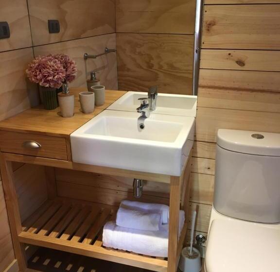 اتاق لوکس, Palafito Entre Mar Y Tierra