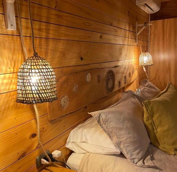 اتاق لوکس, Palafito Entre Mar Y Tierra