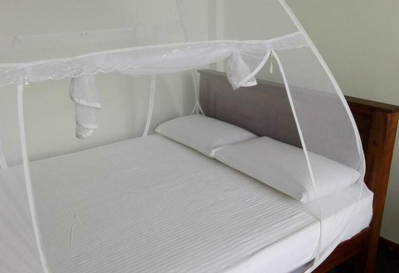 غرفة قياسية مزوَّدة بشُرفة, Sacred City Tourist Resort