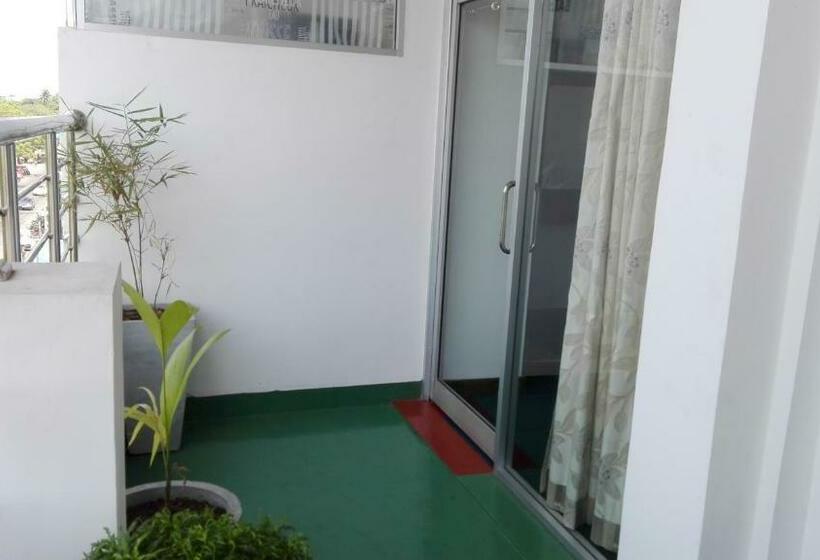 غرفة قياسية مزوَّدة بشُرفة, Sacred City Tourist Resort