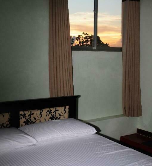 غرفة قياسية مزوَّدة بشُرفة, Sacred City Tourist Resort