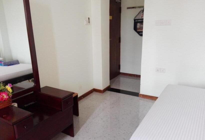 غرفة قياسية مزوَّدة بشُرفة, Sacred City Tourist Resort