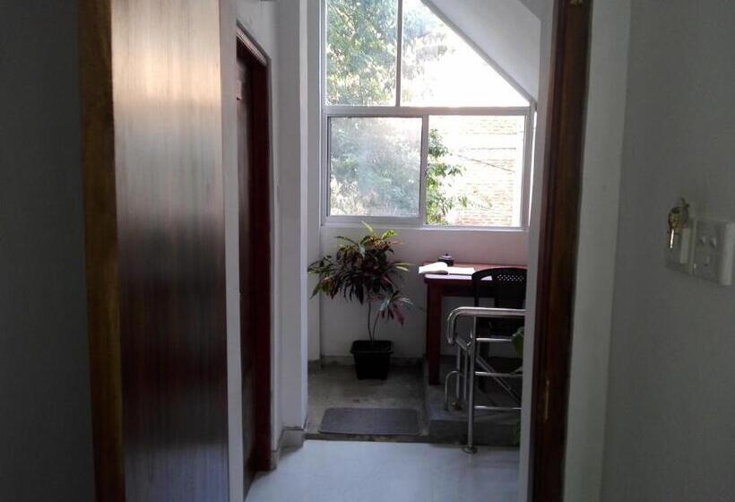 غرفة أساسية, Sacred City Tourist Resort