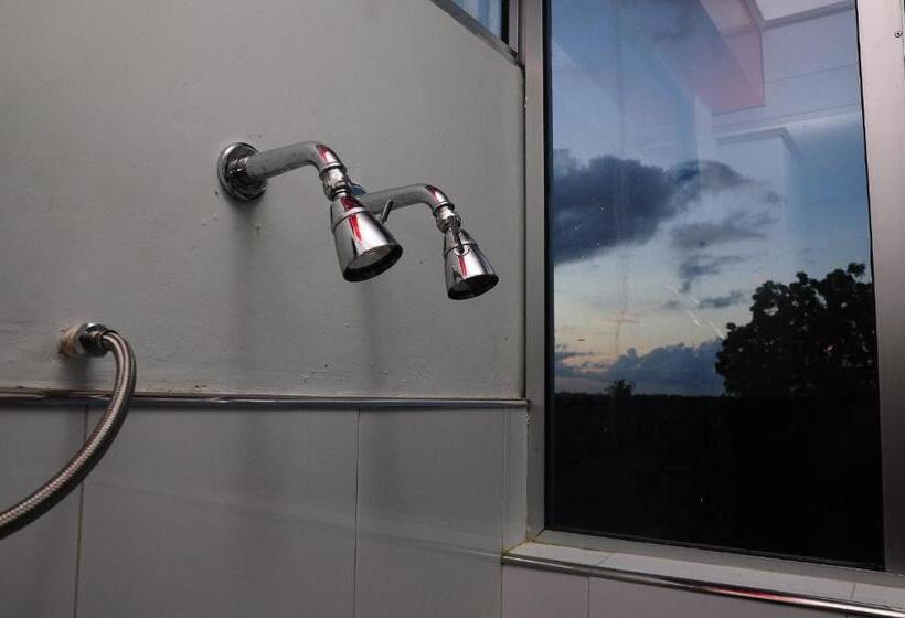 غرفة قياسية مزوَّدة بشُرفة, Sacred City Tourist Resort