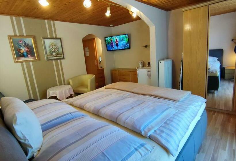 Номер Стандарт с Балконом, Ferienparadies Gutounik