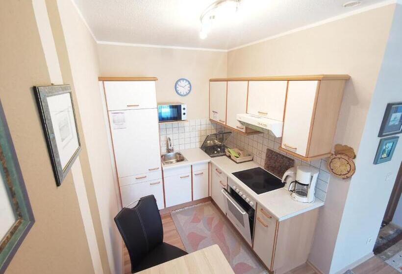 Апартаменты 1 Спальня Вид на Сад, Ferienparadies Gutounik