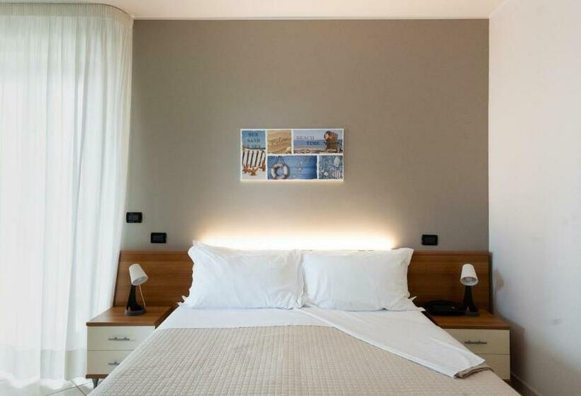 חדר סטנדרט יחיד עם מרפסת, D Atri