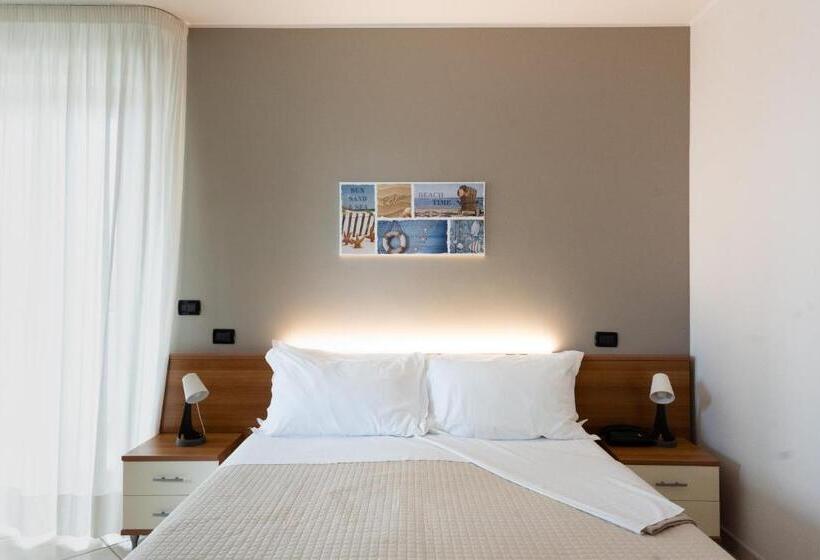 חדר סטנדרט עם מרפסת, D Atri