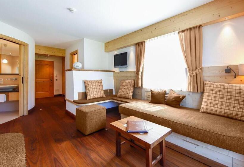 标准三人间, Garni La Majon