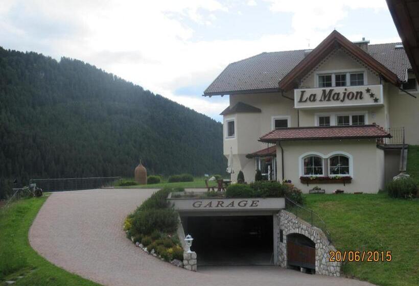 带观景的标准工作室, Garni La Majon