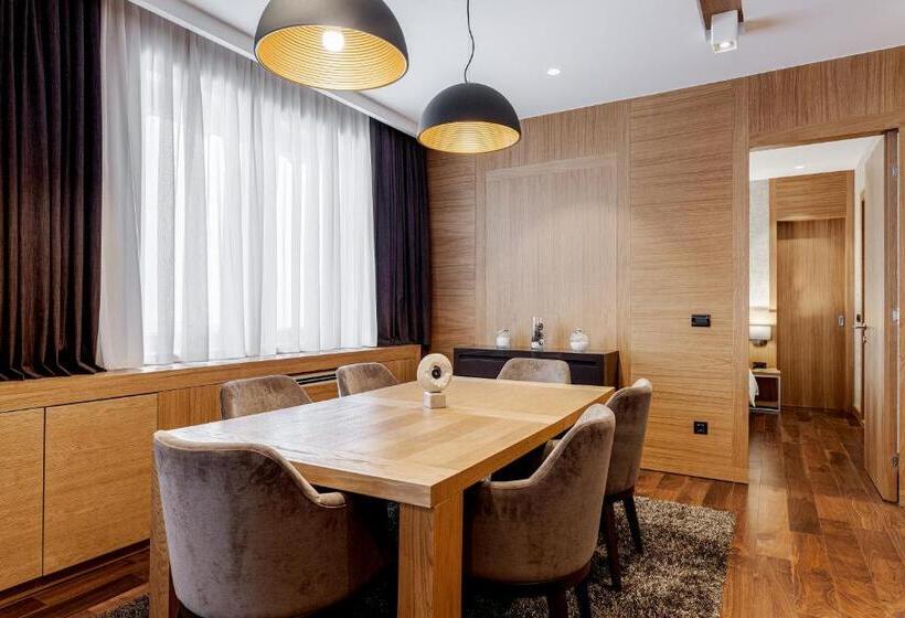 سوییت جونیور, Grand Kopaonik