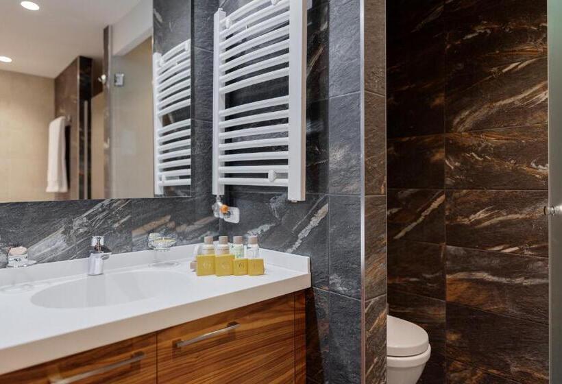 سوییت خانوادگی, Grand Kopaonik