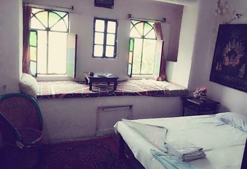 Номер Стандарт Вид на Озеро, Haveli Uma Megh Tourist Guest House