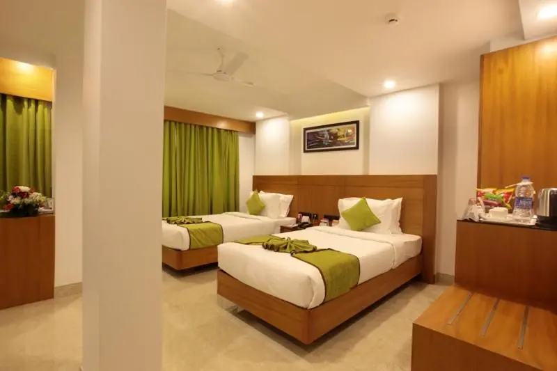 اتاق لوکس, Park Residency