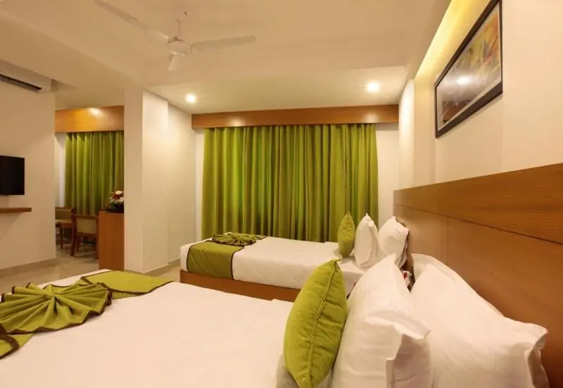 اتاق لوکس, Park Residency