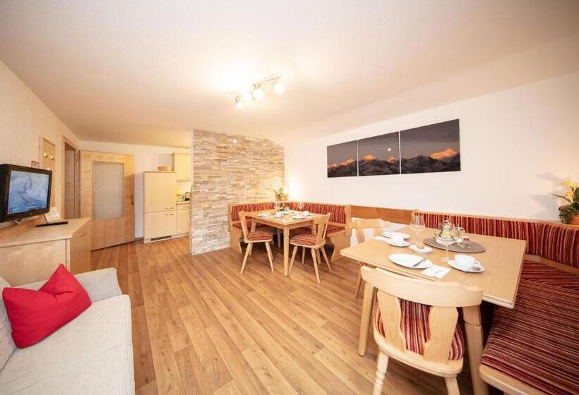 Апартаменты 1 Спальня с Балконом, Haus Montjola