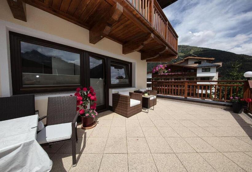 آپارتمان 1 خوابه با چشم‌انداز, Haus Montjola