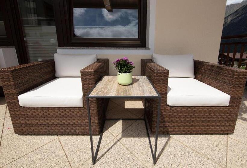 Апартаменты 1 Спальня с Видом, Haus Montjola