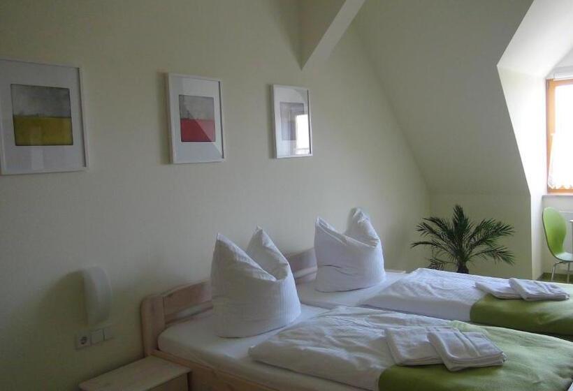 Номер Стандарт, Altes Salzamt