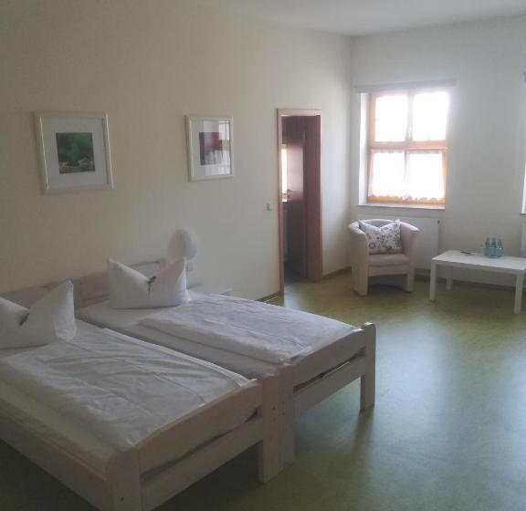 Номер Стандарт Трехместный, Altes Salzamt