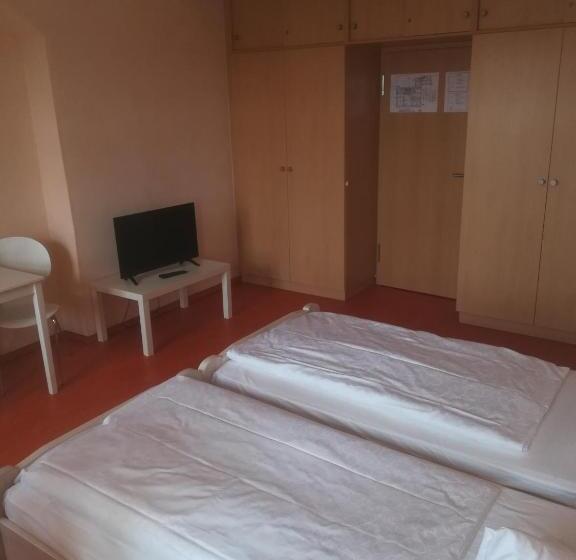 스탠다드 룸, Altes Salzamt