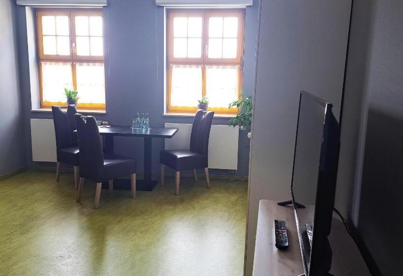 스탠다드 트리플 룸, Altes Salzamt