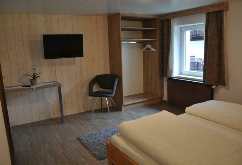 带2个卧室的公寓, Berghof