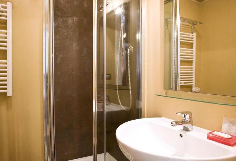 اتاق استاندارد سه نفره, B&b Leopoldo