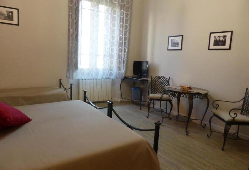 اتاق استاندارد سه نفره, B&b Leopoldo