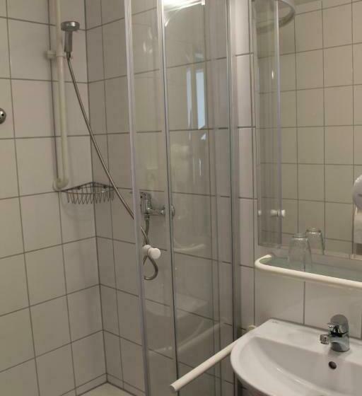 スタンダードシングルルーム, Carolaruh