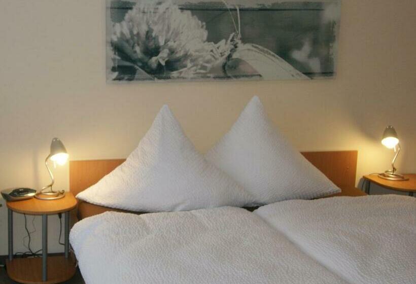 スタンダードルーム, Carolaruh