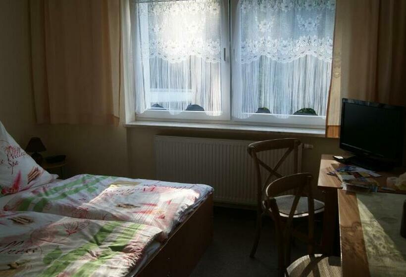 スタンダードルーム, Carolaruh