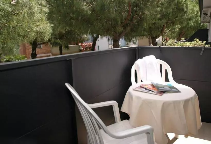 اتاق استاندارد, Elvia