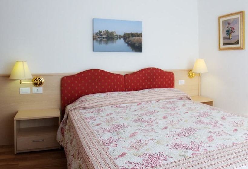 高级家庭房间, Elvia