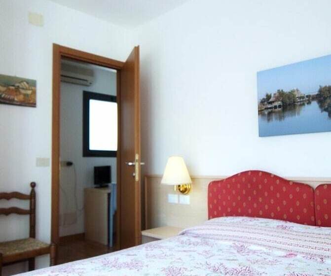 高级家庭房间, Elvia