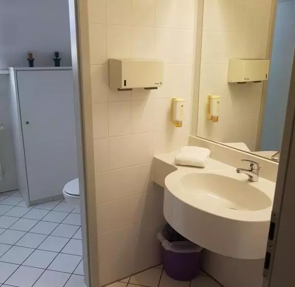 Standard Yhden Hengen Huone, Fasanengarten