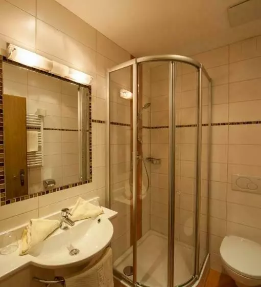 Huoneisto 1 Makuuhuone Terassi, Rustika   Appartements & Spa