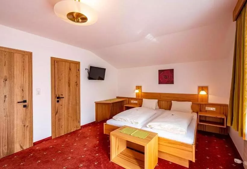 Huoneisto 2 Makuuhuonetta Parveke, Rustika   Appartements & Spa