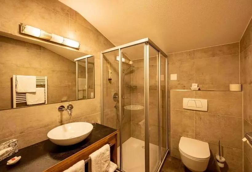 Comfort-huoneisto 2 Makuuhuonetta, Rustika   Appartements & Spa