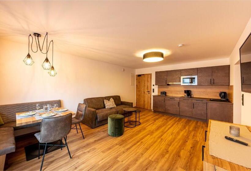 Апартаменты 1 Спальня с Балконом, Rustika   Appartements & Spa