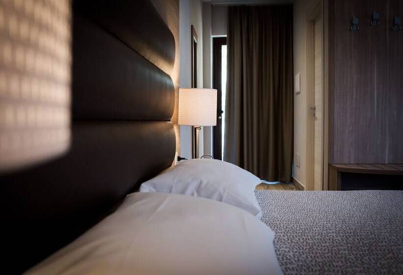 标准三人间, Vecchia Masseria