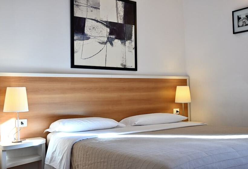 标准三人间, Vecchia Masseria