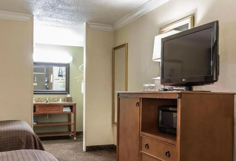 スタンダード４人部屋, Quality Inn Morgan City