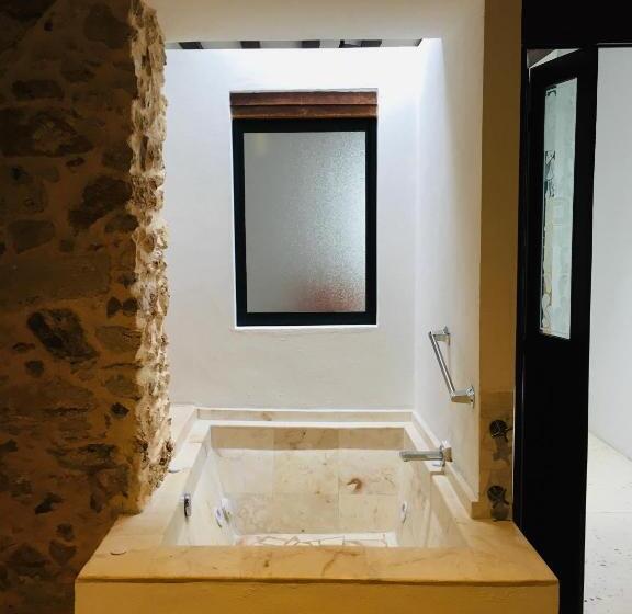 디럭스 주니어 스위트, Casa Tia Micha