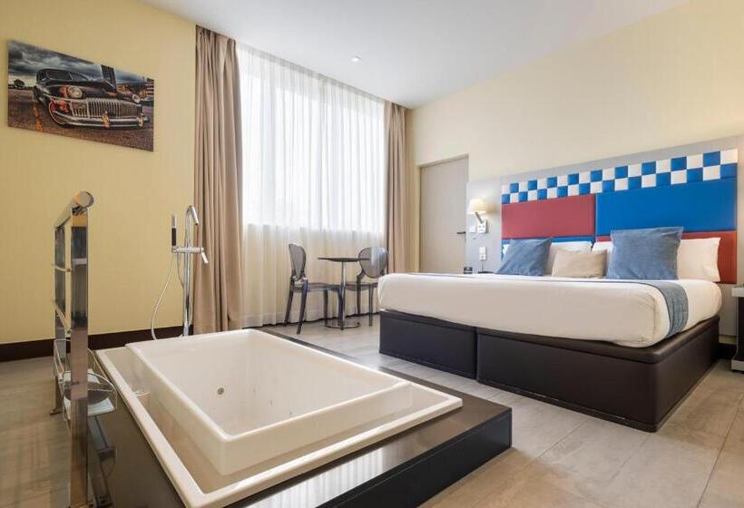 חדר סטנדרט עם ג'קוזי, Alda Route 42