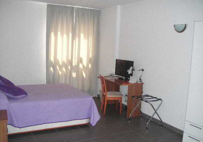 اتاق استاندارد, Boji