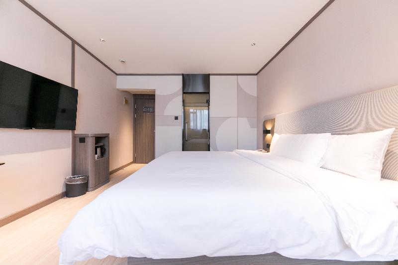 Quarto Superior, Hanting  Shanghai Zhongshan Park Branch 2